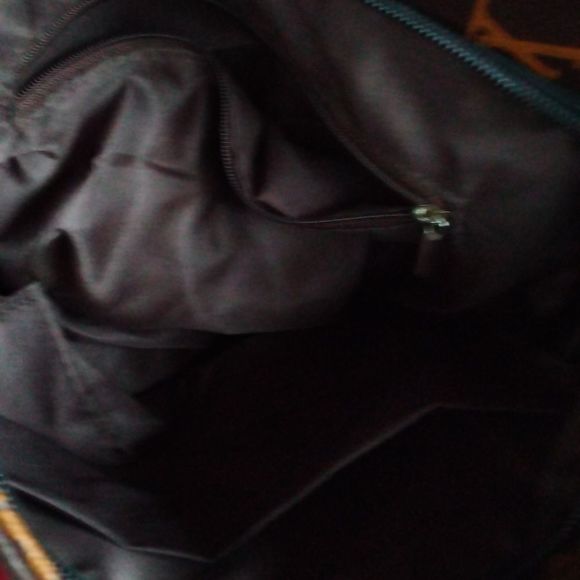 Purse-Purchased but NEVER USED! Cleaning Out And MOVING ON! - Picture 7 of 8